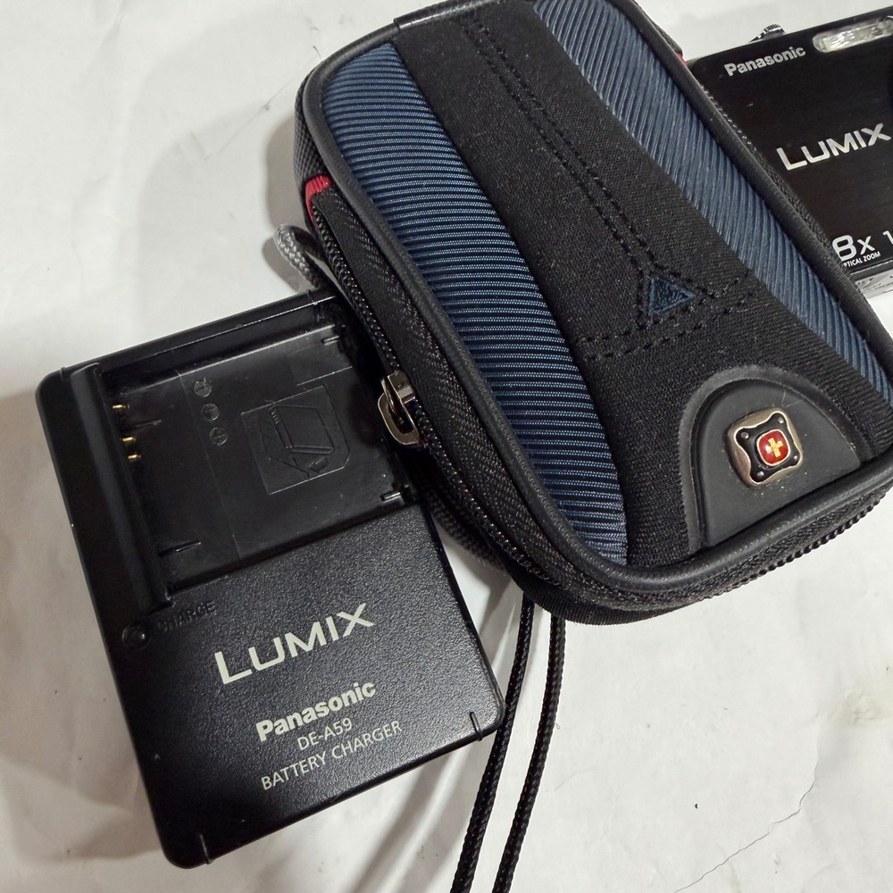 Panasonic Lumix DMC-FH22 Digital Camera 14MP 8x Zoom Black Y2K Digicam Bundle - Picture 14 of 16